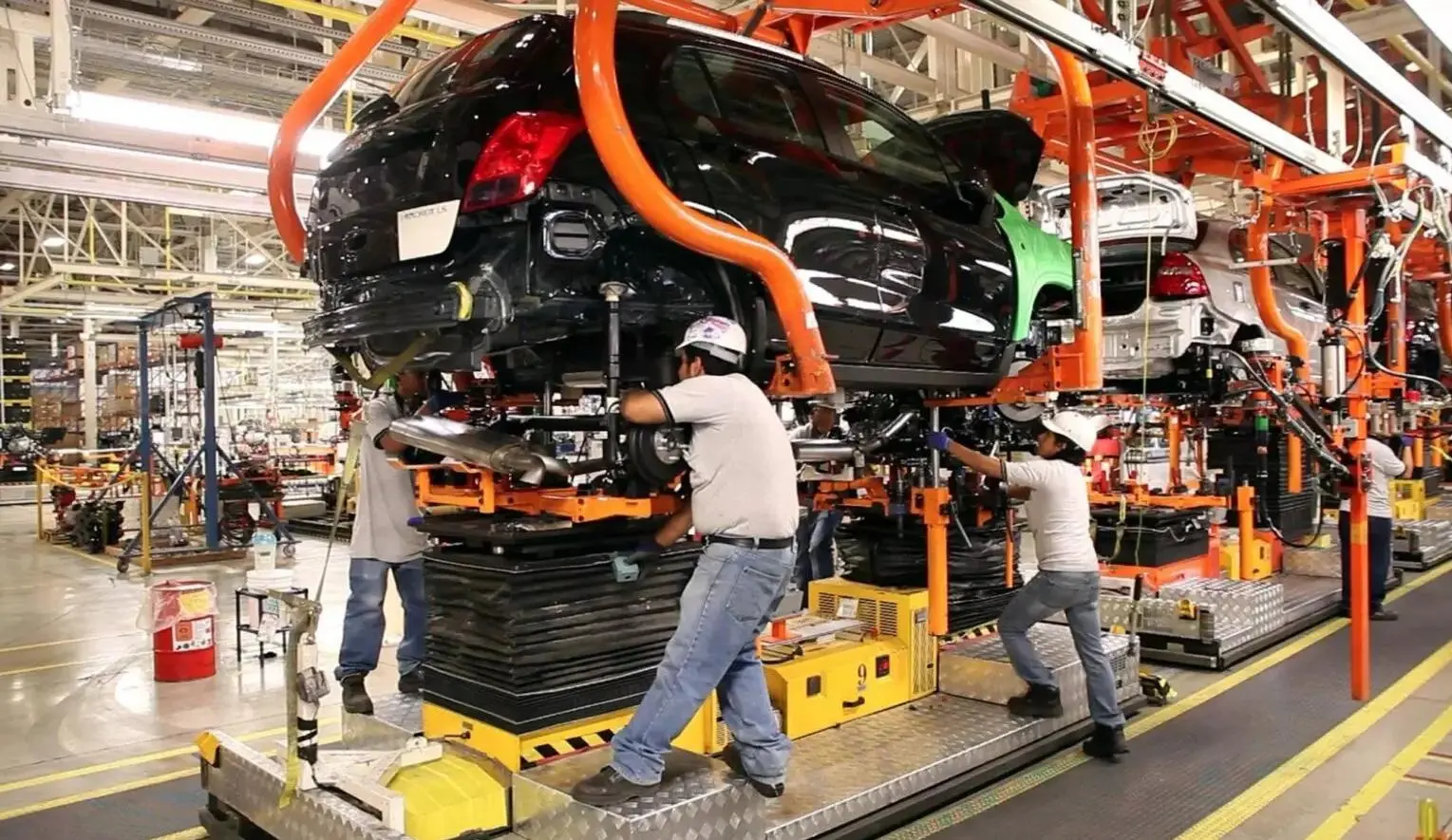 Cuales sectores están aprovechando las oportunidades del Nearshoring en manufactura (Español)